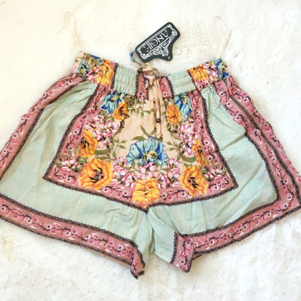 🆕Floral print shorts